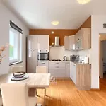 House In Iki I With Pool And Gym Hébergement de vacances