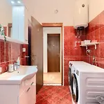 House In Iki I With Pool And Gym Hébergement de vacances *